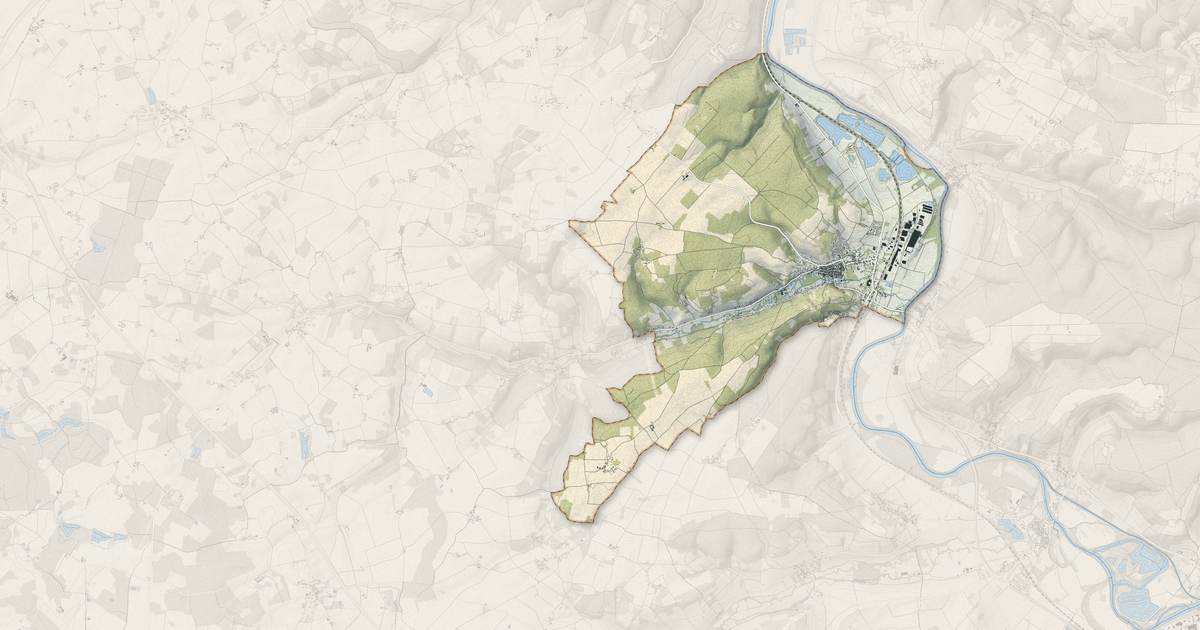 Portrait cartographique de Saint-Julien-du-Sault : relief, eau, forêts, bâti et voies, calculés à partir des données de l'IGN