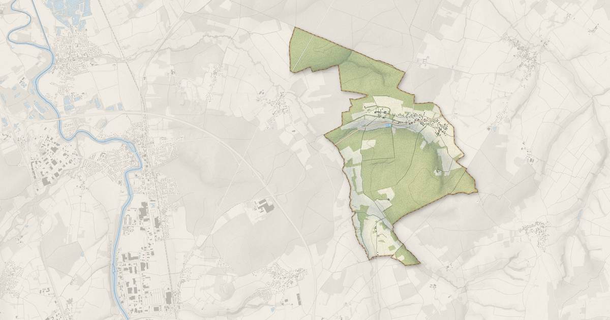 Portrait cartographique de Villeneuve-Saint-Salves : relief, eau, forêts, bâti et voies, calculés à partir des données de l'IGN