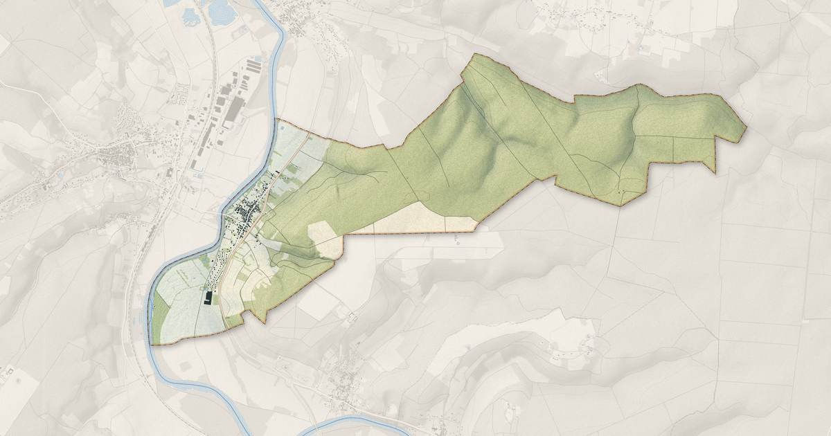 Portrait cartographique de Villevallier : relief, eau, forêts, bâti et voies, calculés à partir des données de l'IGN