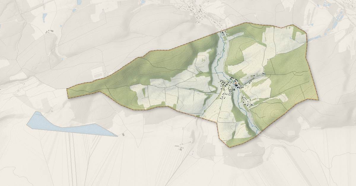 Portrait cartographique de Courcelles : relief, eau, forêts, bâti et voies, calculés à partir des données de l'IGN