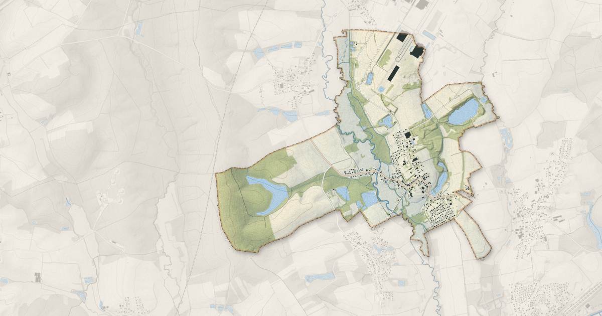 Portrait cartographique de Foussemagne : relief, eau, forêts, bâti et voies, calculés à partir des données de l'IGN