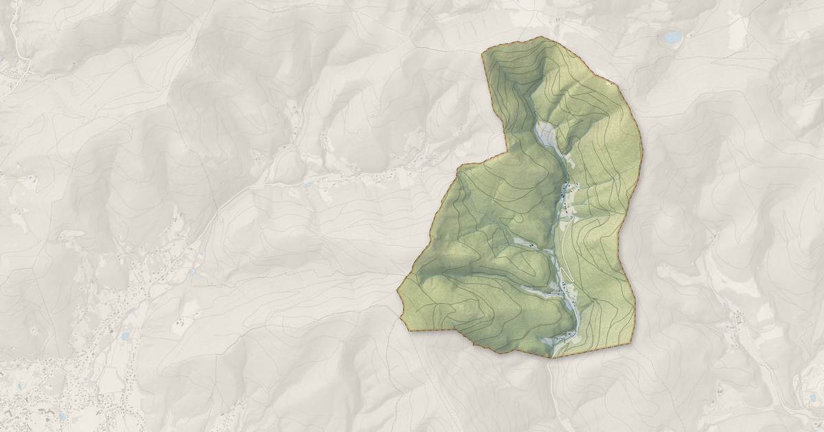 Portrait cartographique de Lamadeleine-Val-des-Anges : relief, eau, forêts, bâti et voies, calculés à partir des données de l'IGN