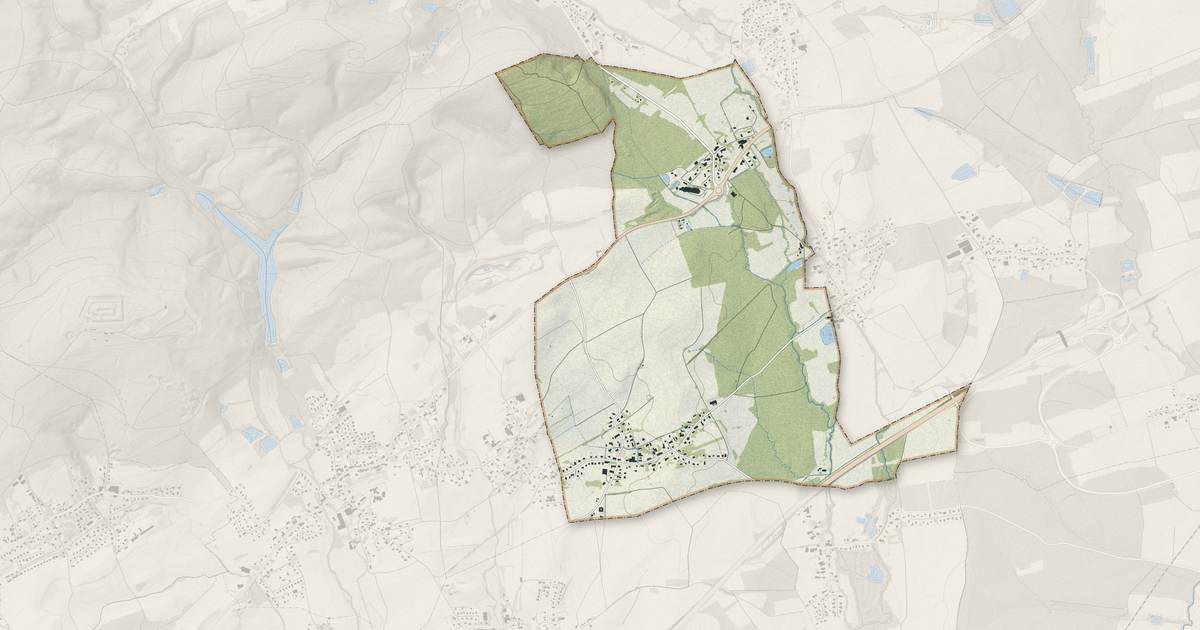 Portrait cartographique de Menoncourt : relief, eau, forêts, bâti et voies, calculés à partir des données de l'IGN