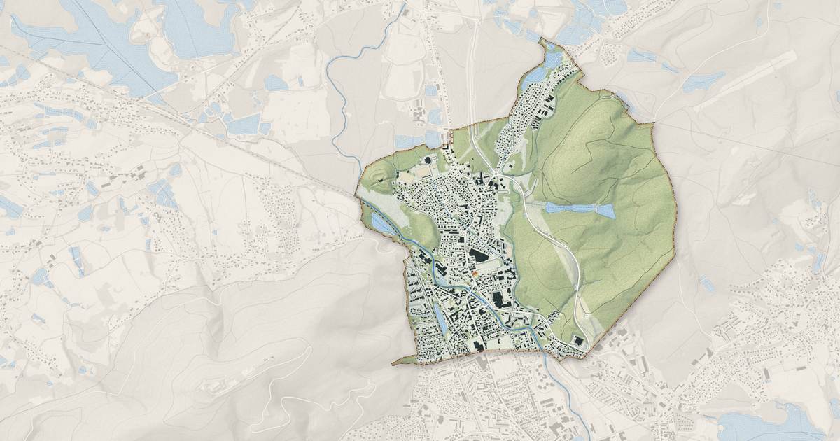 Portrait cartographique de Valdoie : relief, eau, forêts, bâti et voies, calculés à partir des données de l'IGN