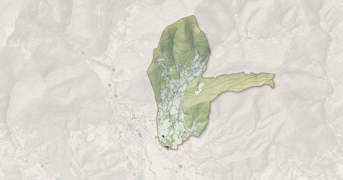 Portrait cartographique de Vescemont : relief, eau, forêts, bâti et voies, calculés à partir des données de l'IGN
