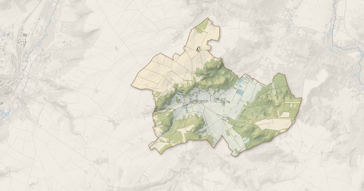 Portrait cartographique de Bouville : relief, eau, forêts, bâti et voies, calculés à partir des données de l'IGN