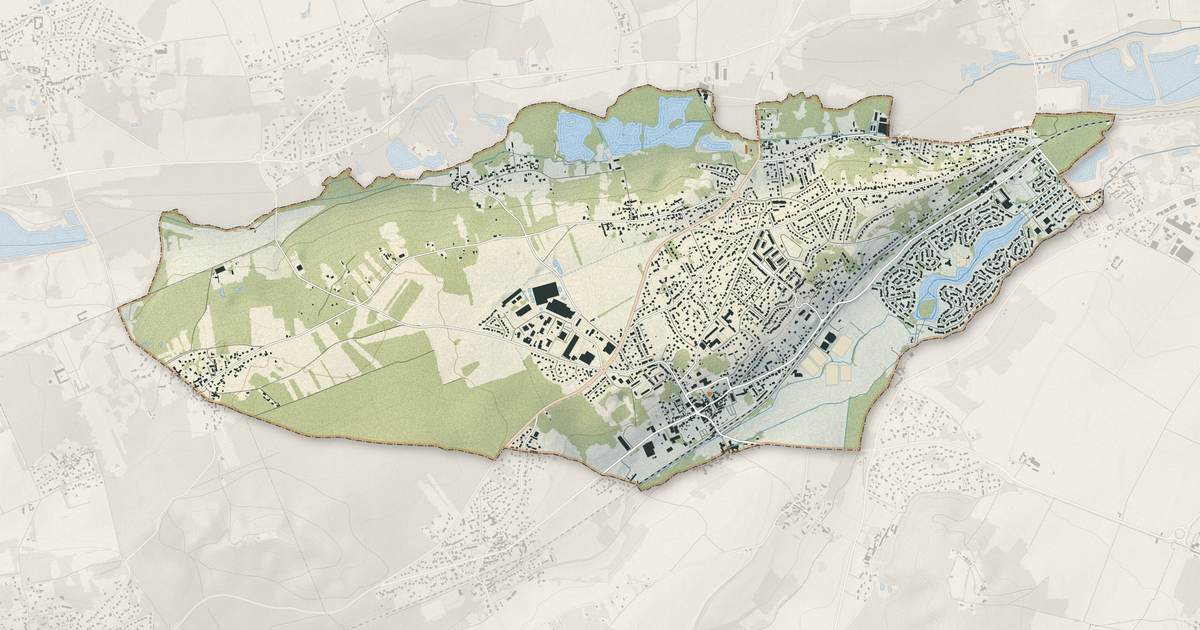 Portrait cartographique de Breuillet : relief, eau, forêts, bâti et voies, calculés à partir des données de l'IGN