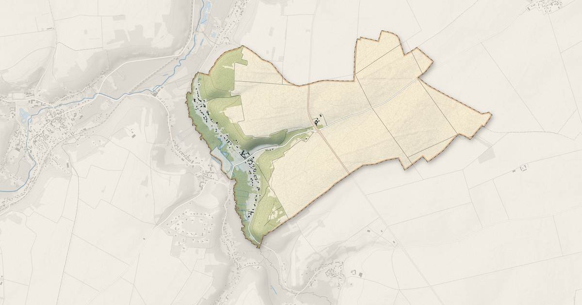 Portrait cartographique de Fontaine-la-Rivière : relief, eau, forêts, bâti et voies, calculés à partir des données de l'IGN