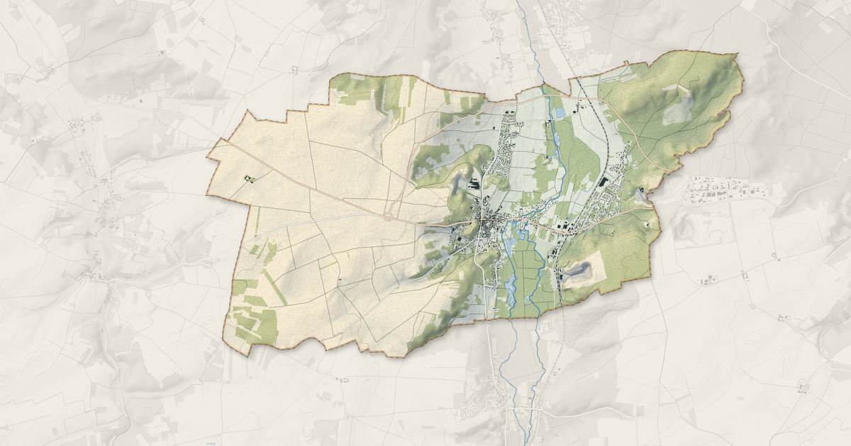 Portrait cartographique de Maisse : relief, eau, forêts, bâti et voies, calculés à partir des données de l'IGN