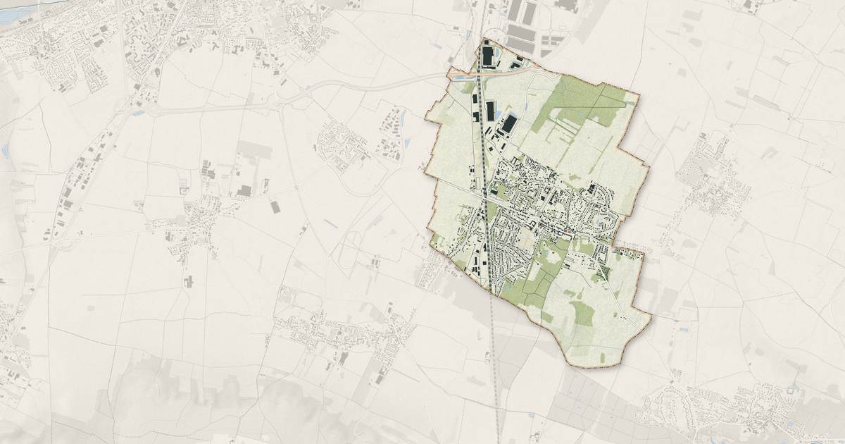 Portrait cartographique de Marolles-en-Hurepoix : relief, eau, forêts, bâti et voies, calculés à partir des données de l'IGN