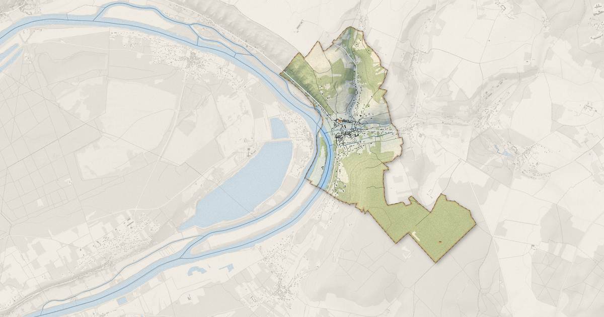 Portrait cartographique de Vétheuil : relief, eau, forêts, bâti et voies, calculés à partir des données de l'IGN