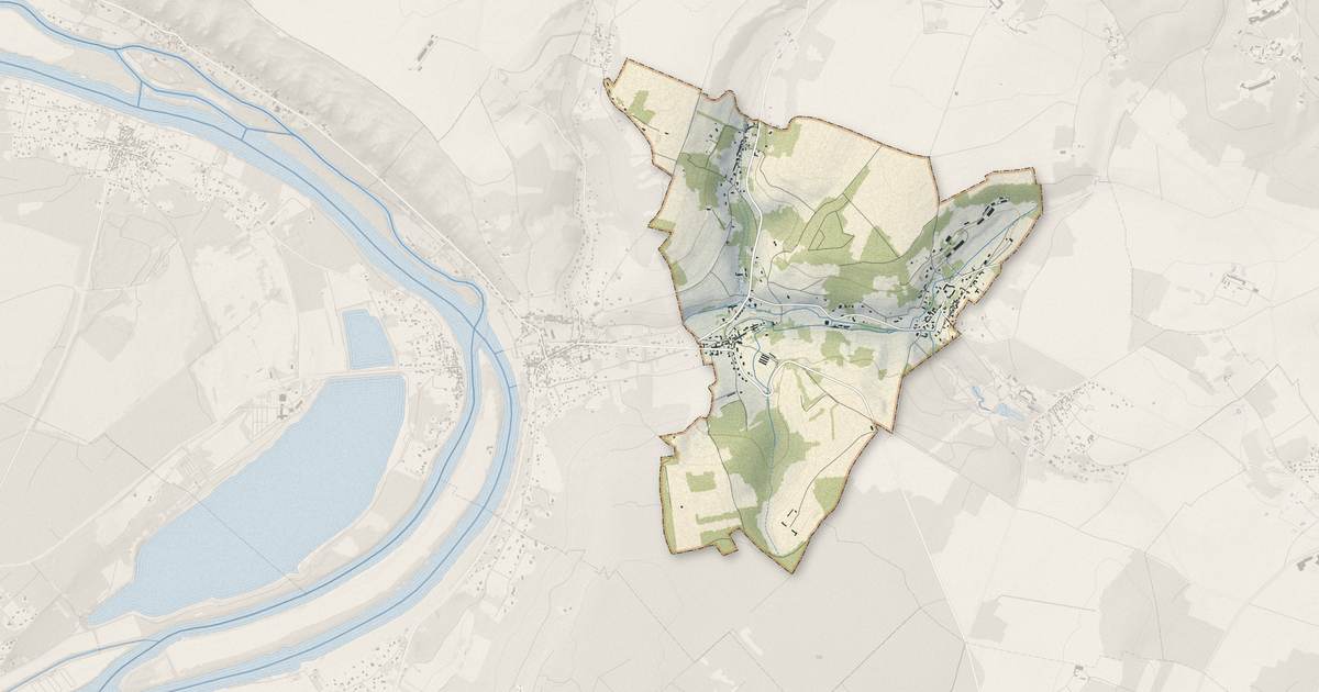 Portrait cartographique de Vienne-en-Arthies : relief, eau, forêts, bâti et voies, calculés à partir des données de l'IGN