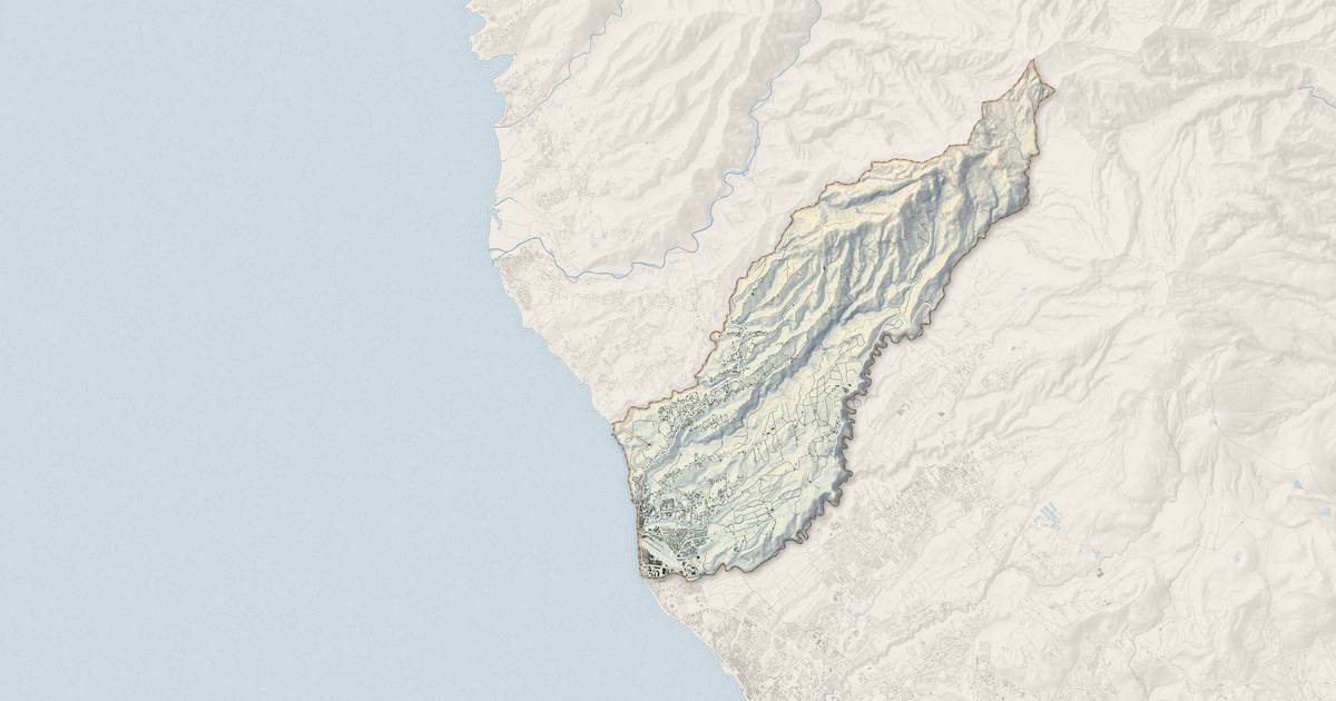 Portrait cartographique de Baillif : relief, eau, forêts, bâti et voies, calculés à partir des données de l'IGN