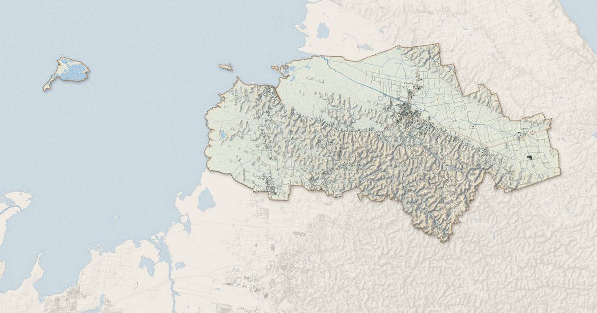 Portrait cartographique de Morne-à-l'Eau : relief, eau, forêts, bâti et voies, calculés à partir des données de l'IGN