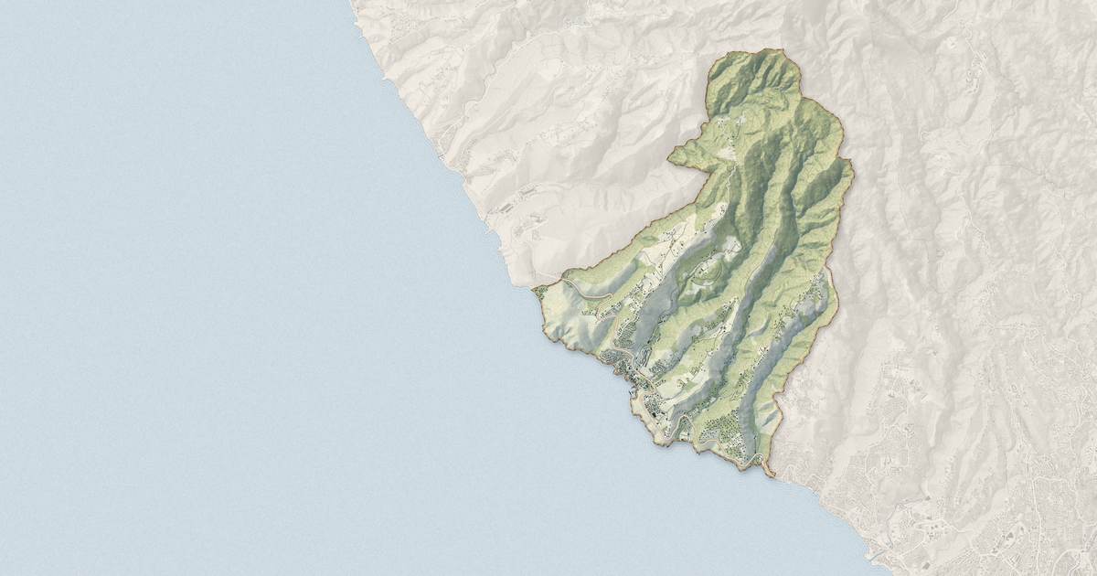Portrait cartographique de Case-Pilote : relief, eau, forêts, bâti et voies, calculés à partir des données de l'IGN