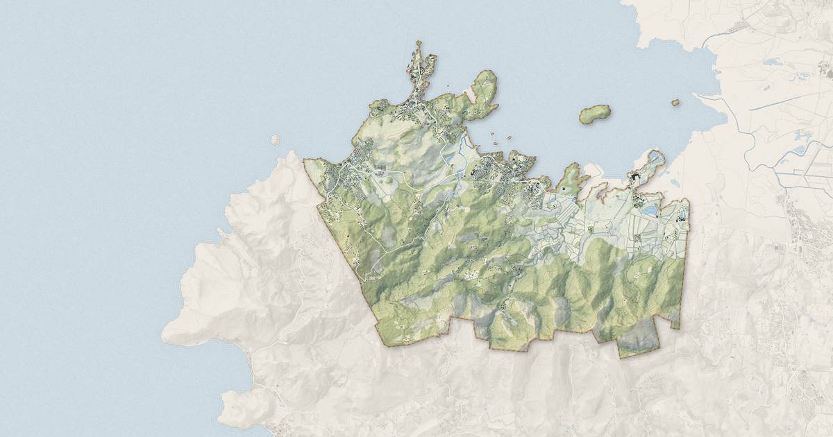 Portrait cartographique de Les Trois-Îlets : relief, eau, forêts, bâti et voies, calculés à partir des données de l'IGN