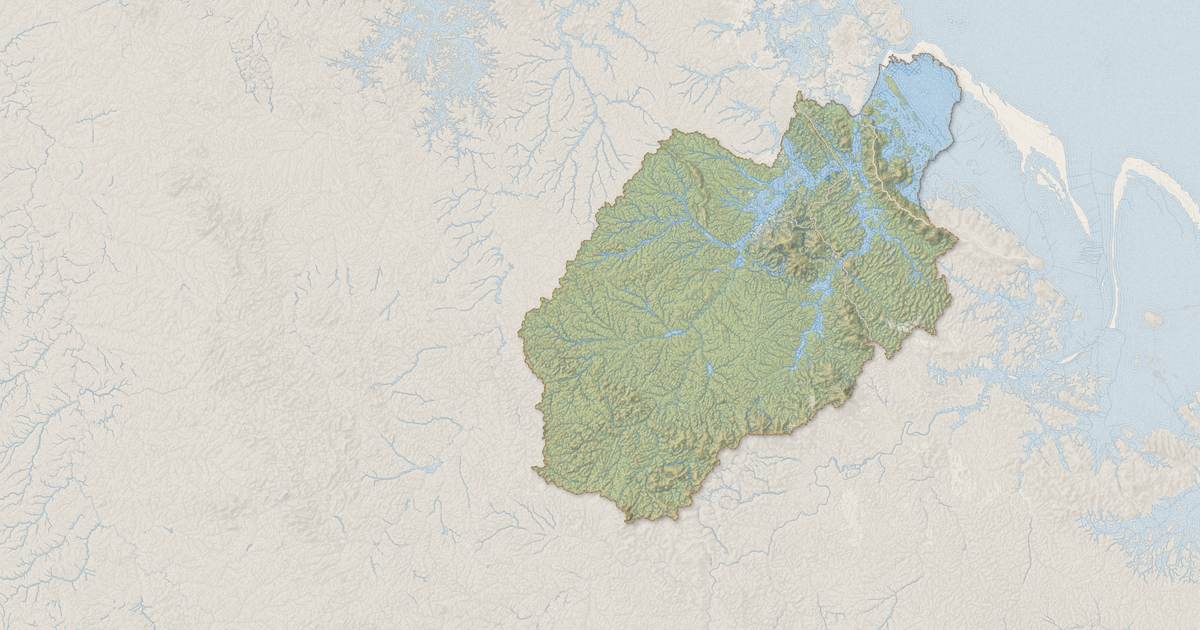 Portrait cartographique de Roura : relief, eau, forêts, bâti et voies, calculés à partir des données de l'IGN