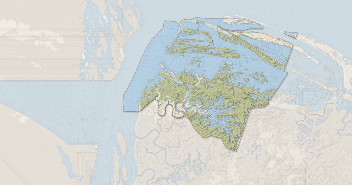 Portrait cartographique de Awala-Yalimapo : relief, eau, forêts, bâti et voies, calculés à partir des données de l'IGN