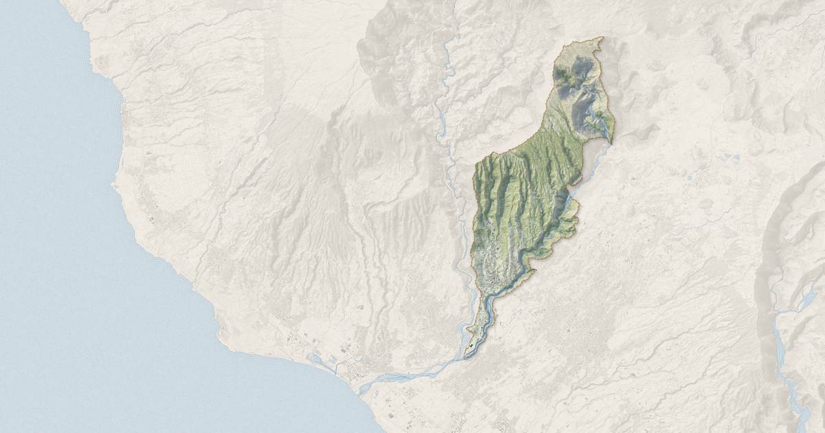 Portrait cartographique de Entre-Deux : relief, eau, forêts, bâti et voies, calculés à partir des données de l'IGN