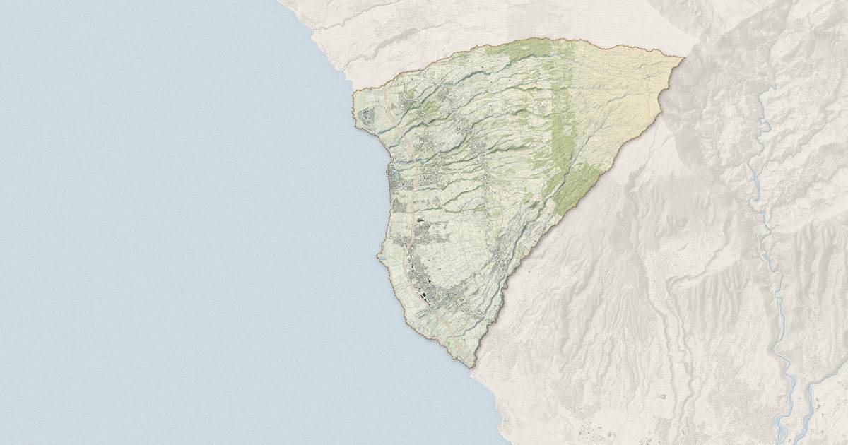 Portrait cartographique de Saint-Leu : relief, eau, forêts, bâti et voies, calculés à partir des données de l'IGN