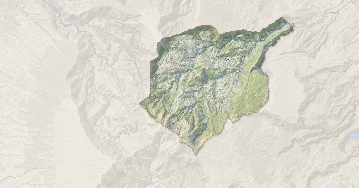 Portrait cartographique de Salazie : relief, eau, forêts, bâti et voies, calculés à partir des données de l'IGN
