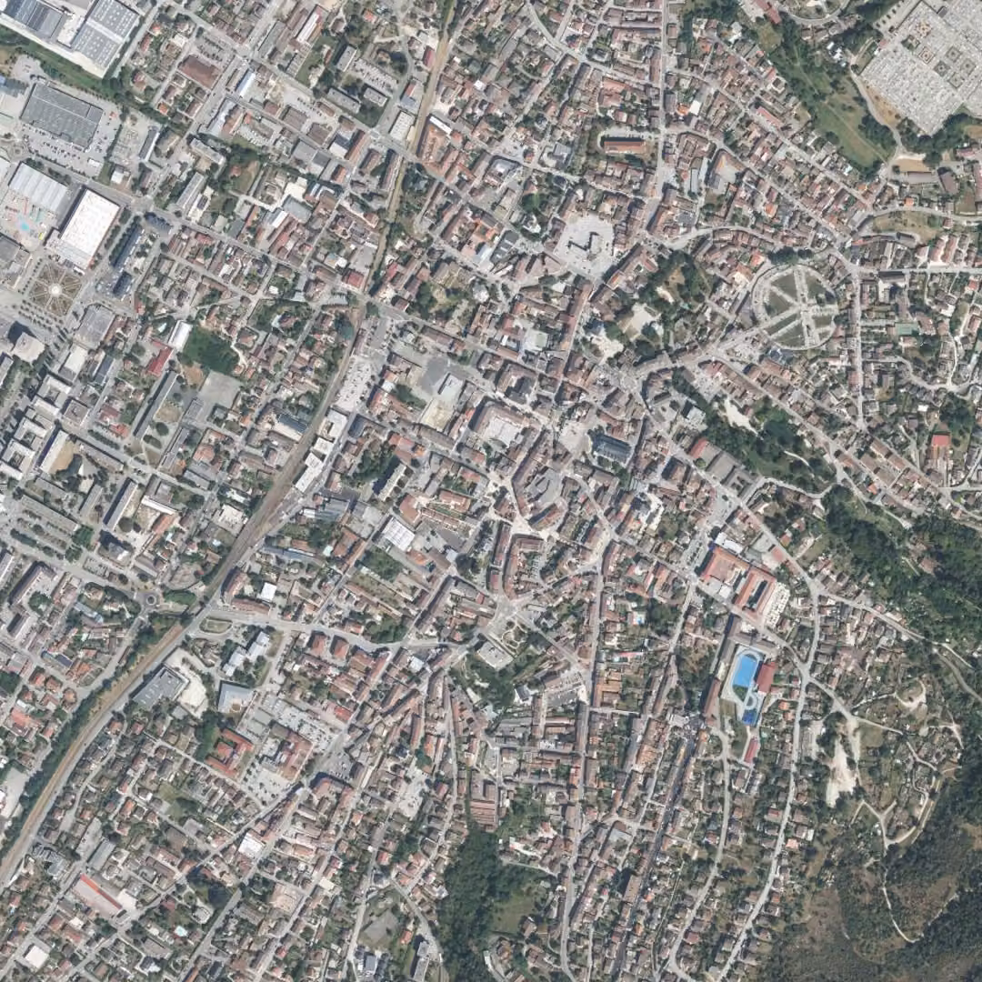 Oyonnax aujourd'hui, le centre vu du ciel