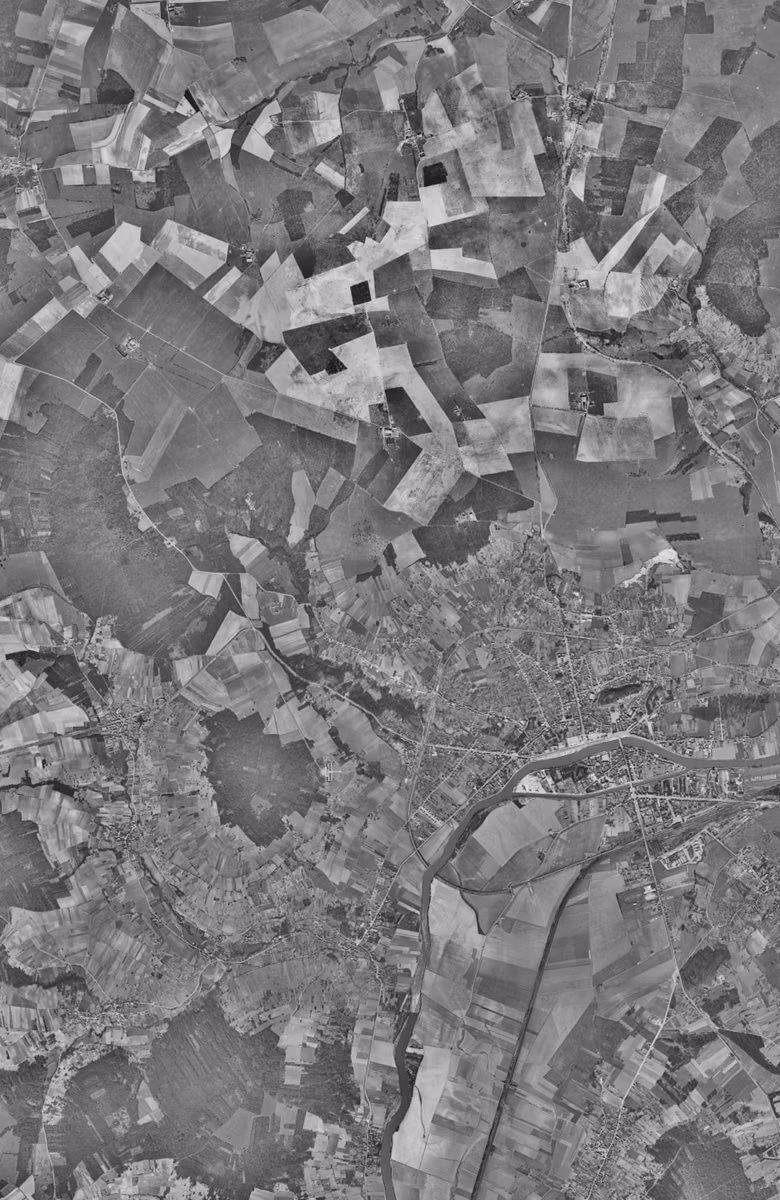 Château-Thierry en 1958, le territoire vu du ciel, au même cadrage