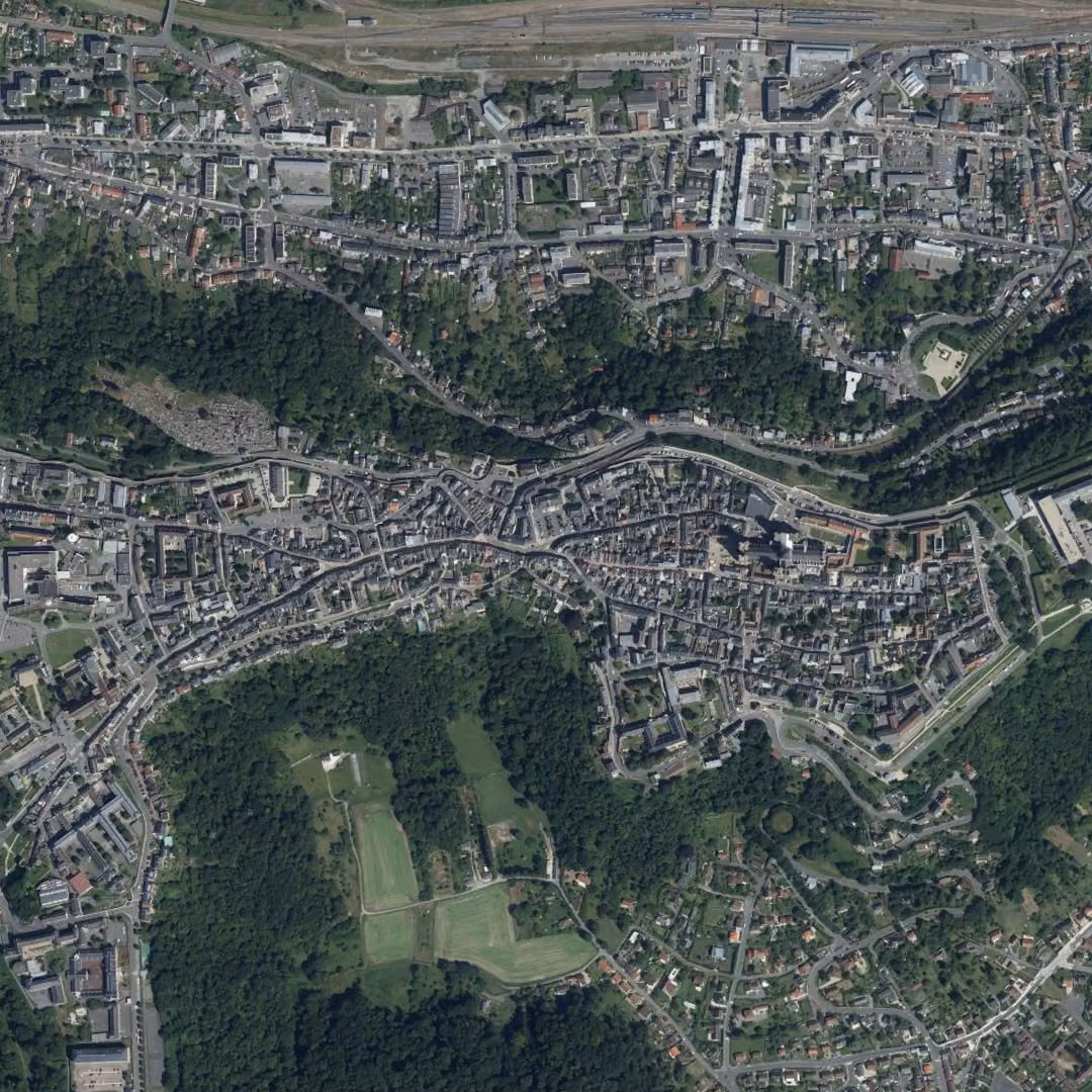 Laon aujourd'hui, le centre vu du ciel