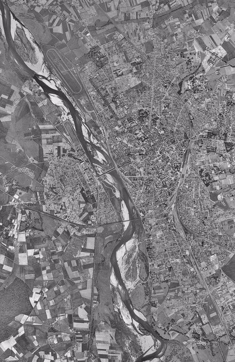 Moulins en 1954, le territoire vu du ciel, au même cadrage