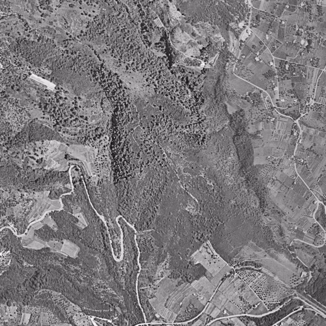 Carros en 1956, le centre vu du ciel, au même cadrage