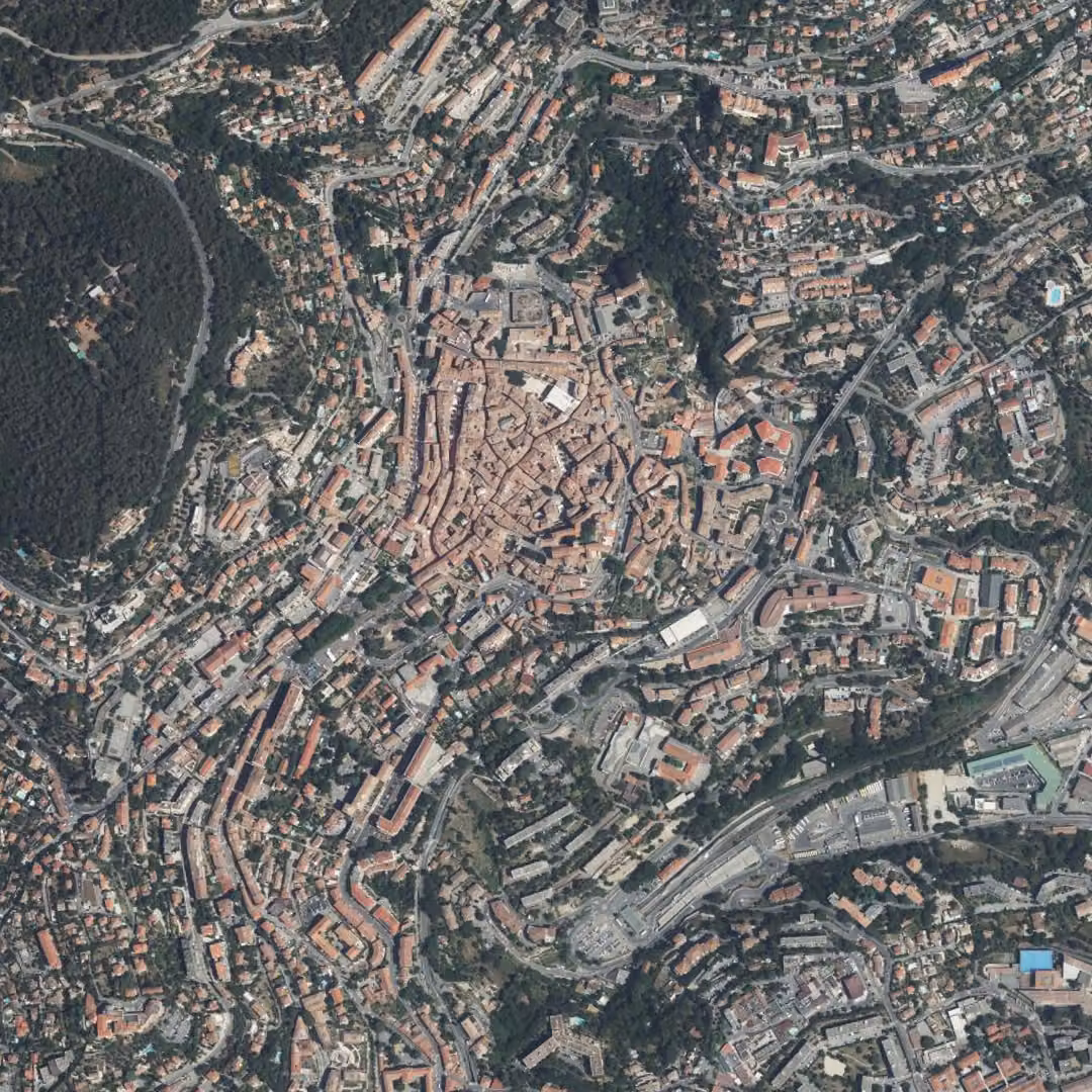 Grasse aujourd'hui, le centre vu du ciel