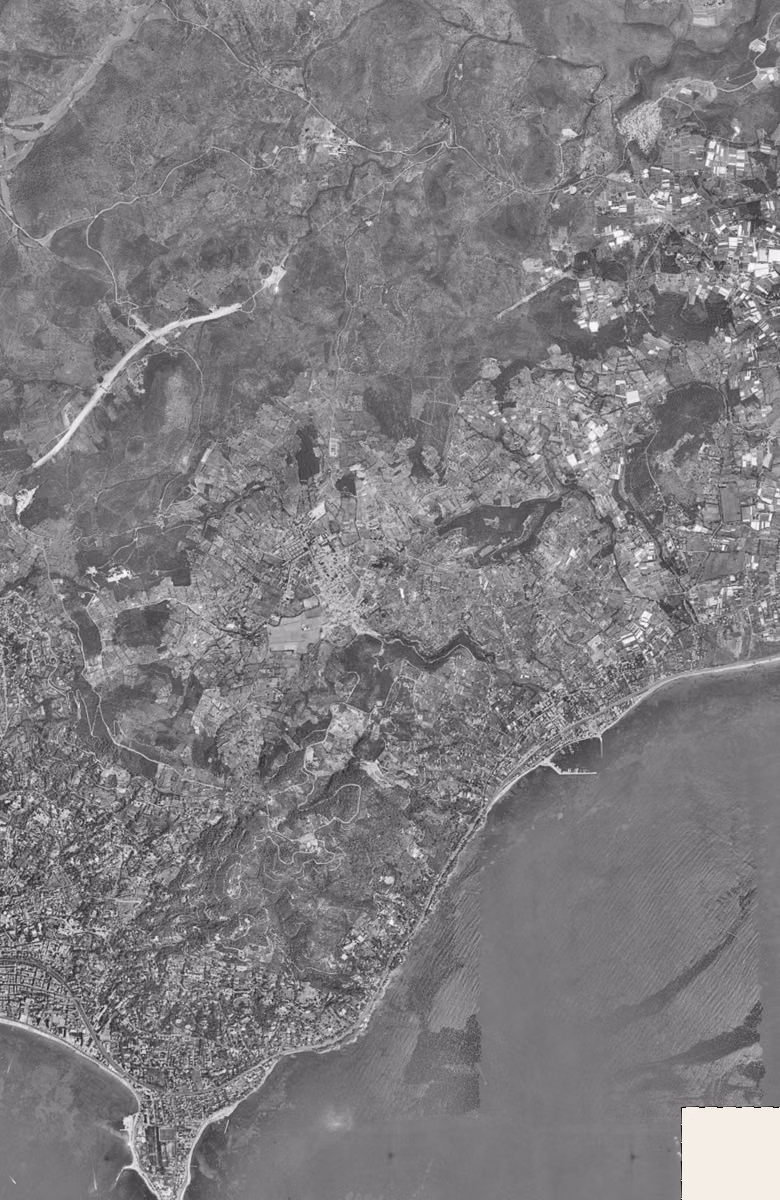 Vallauris en 1958, le territoire vu du ciel, au même cadrage