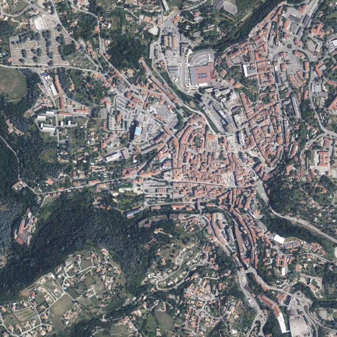Annonay aujourd'hui, le centre vu du ciel