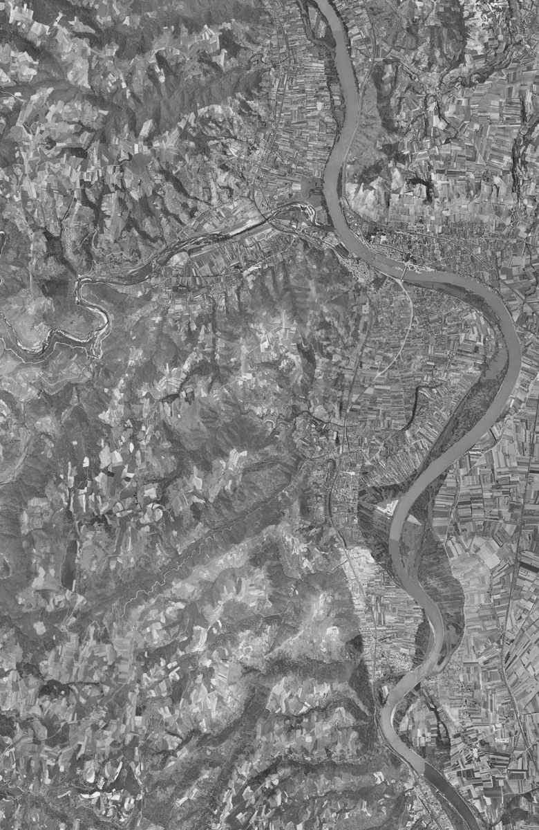 Tournon-sur-Rhône en 1958, le territoire vu du ciel, au même cadrage