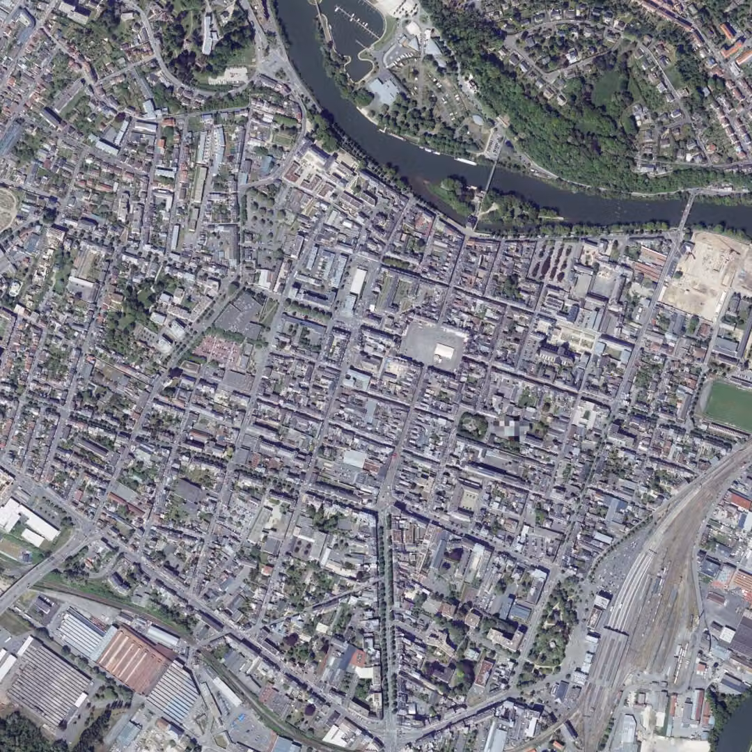Charleville-Mézières aujourd'hui, le centre vu du ciel