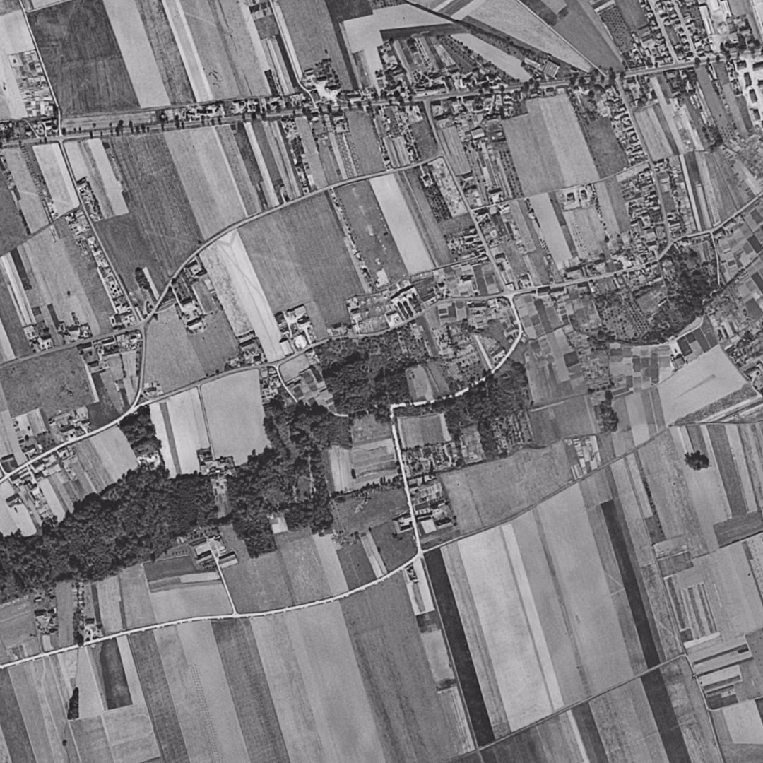 La Rivière-de-Corps en 1953, le centre vu du ciel, au même cadrage