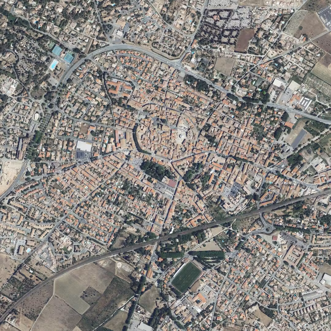 Lézignan-Corbières aujourd'hui, le centre vu du ciel