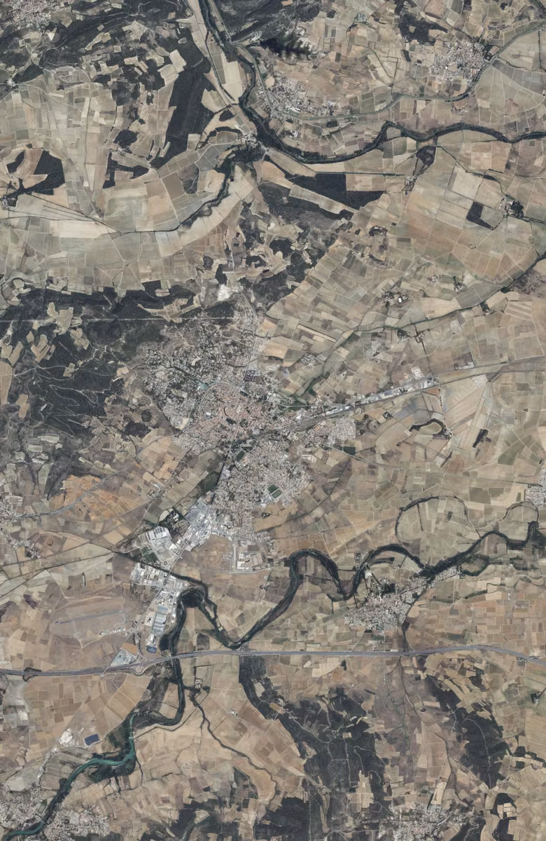 Lézignan-Corbières aujourd'hui, le territoire vu du ciel