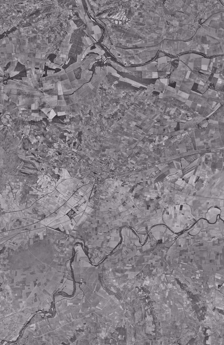 Lézignan-Corbières en 1962, le territoire vu du ciel, au même cadrage