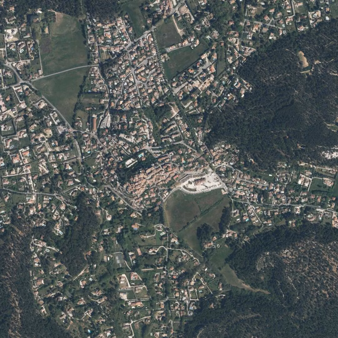 Cabriès aujourd'hui, le centre vu du ciel