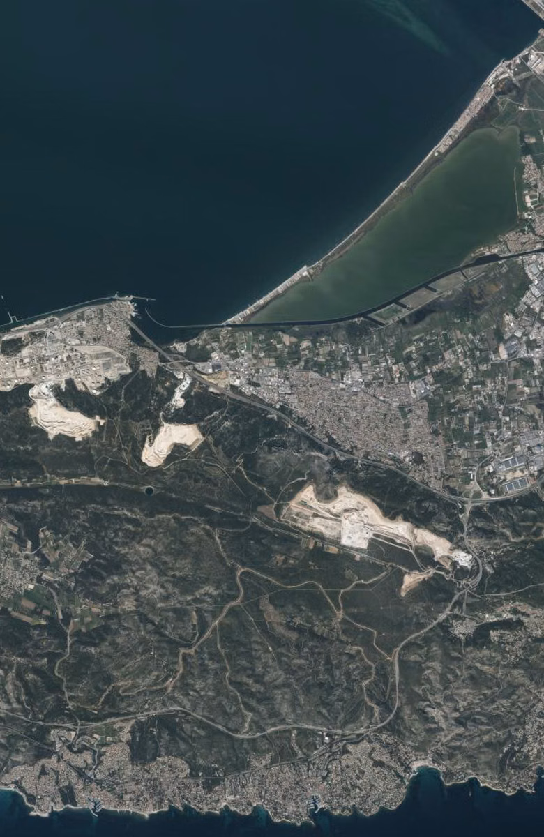 Châteauneuf-les-Martigues aujourd'hui, le territoire vu du ciel