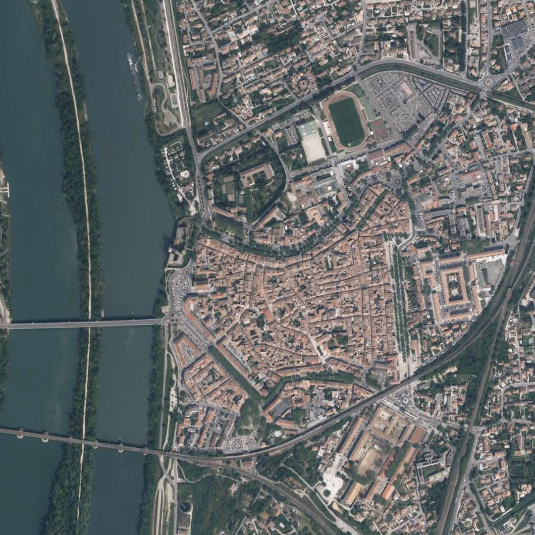 Tarascon aujourd'hui, le centre vu du ciel