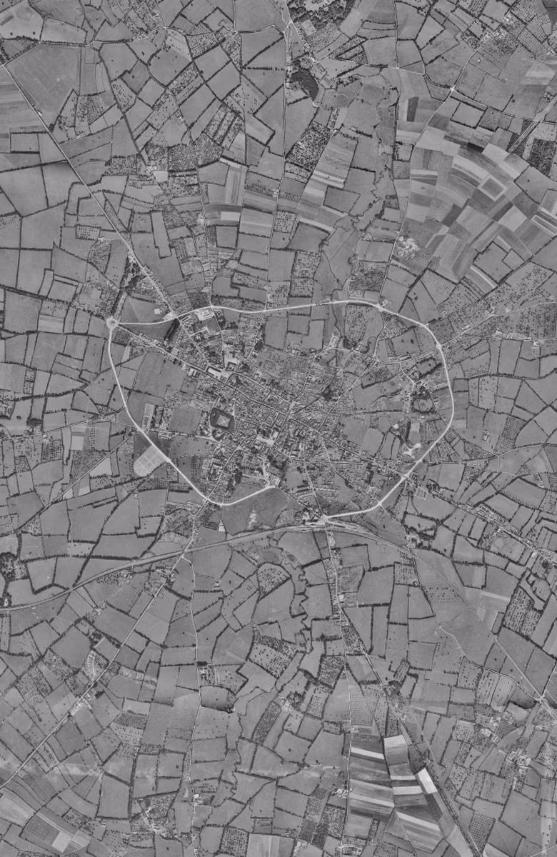 Bayeux en 1947, le territoire vu du ciel, au même cadrage