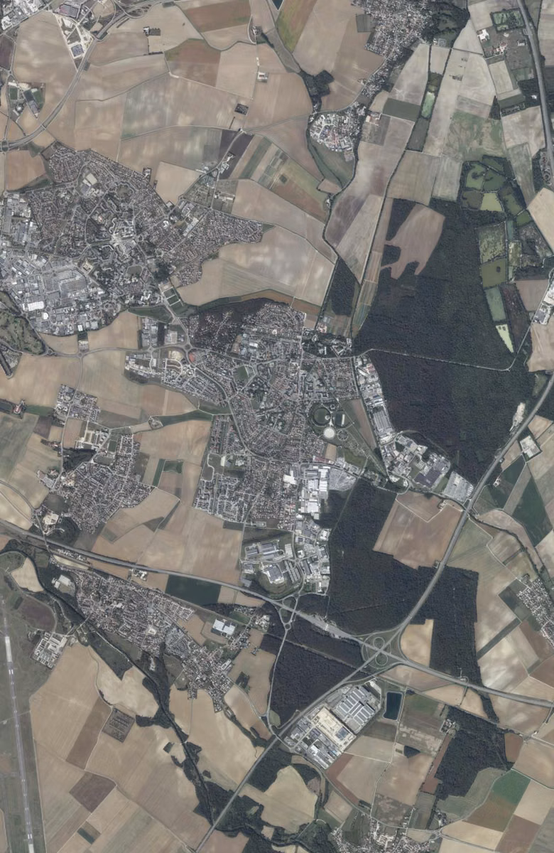 Chevigny-Saint-Sauveur aujourd'hui, le territoire vu du ciel
