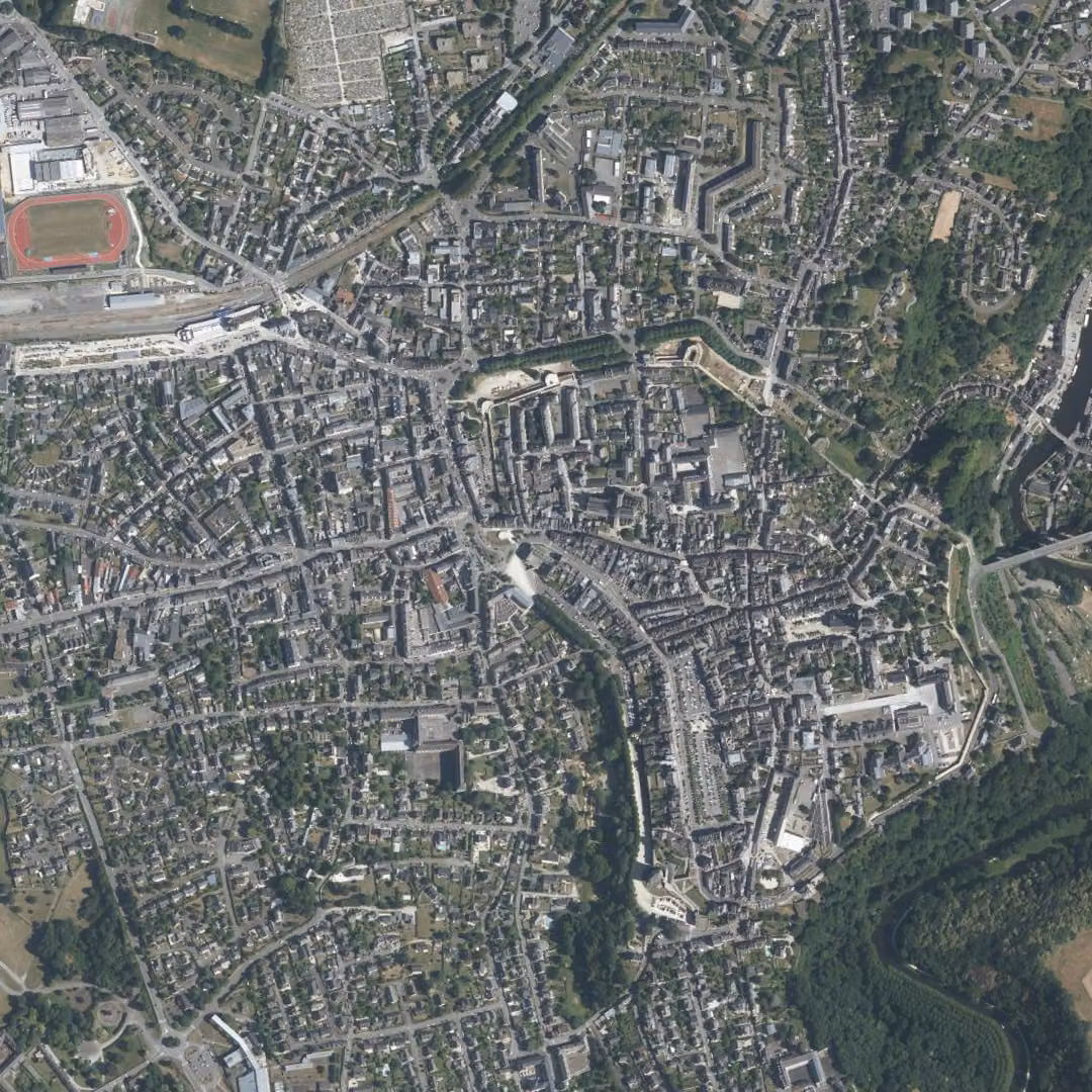 Dinan aujourd'hui, le centre vu du ciel