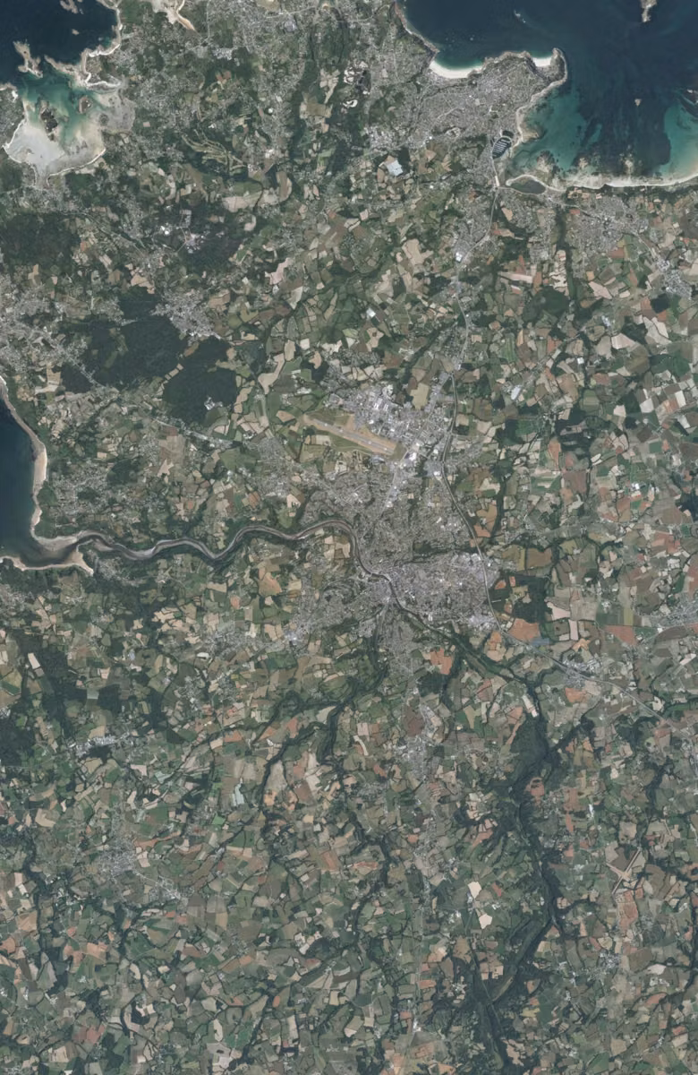 Lannion aujourd'hui, le territoire vu du ciel