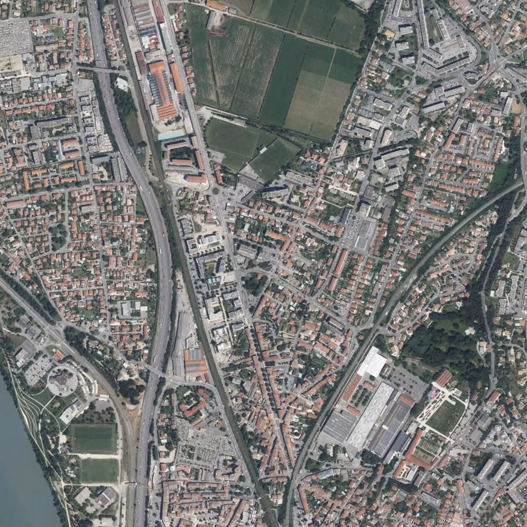 Bourg-lès-Valence aujourd'hui, le centre vu du ciel