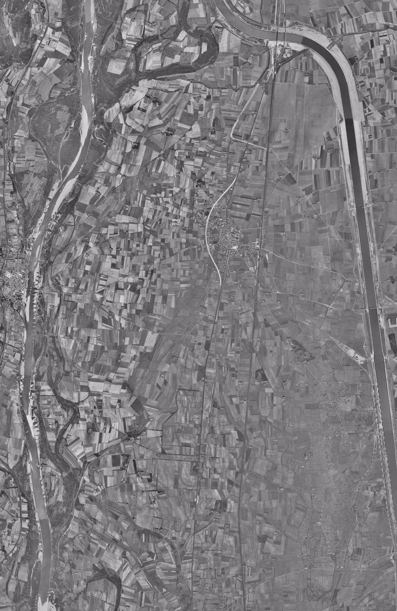 Pierrelatte en 1955, le territoire vu du ciel, au même cadrage