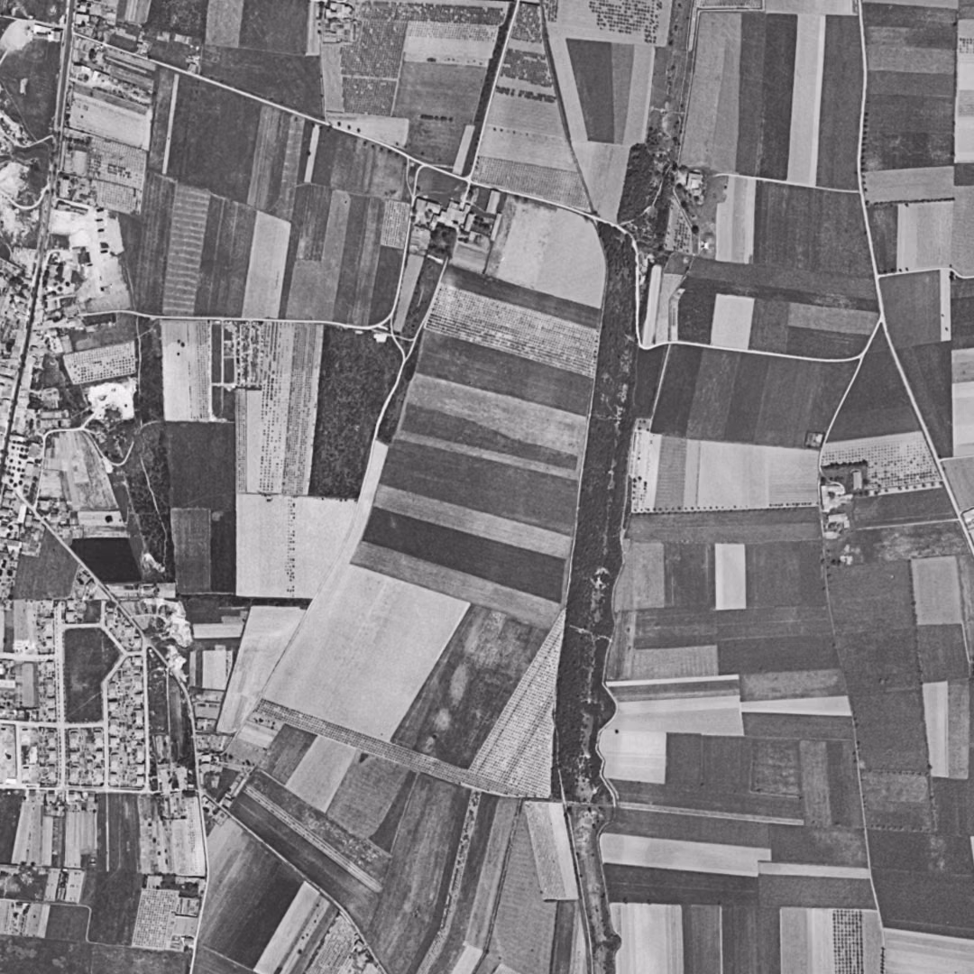 Portes-lès-Valence en 1954, le centre vu du ciel, au même cadrage