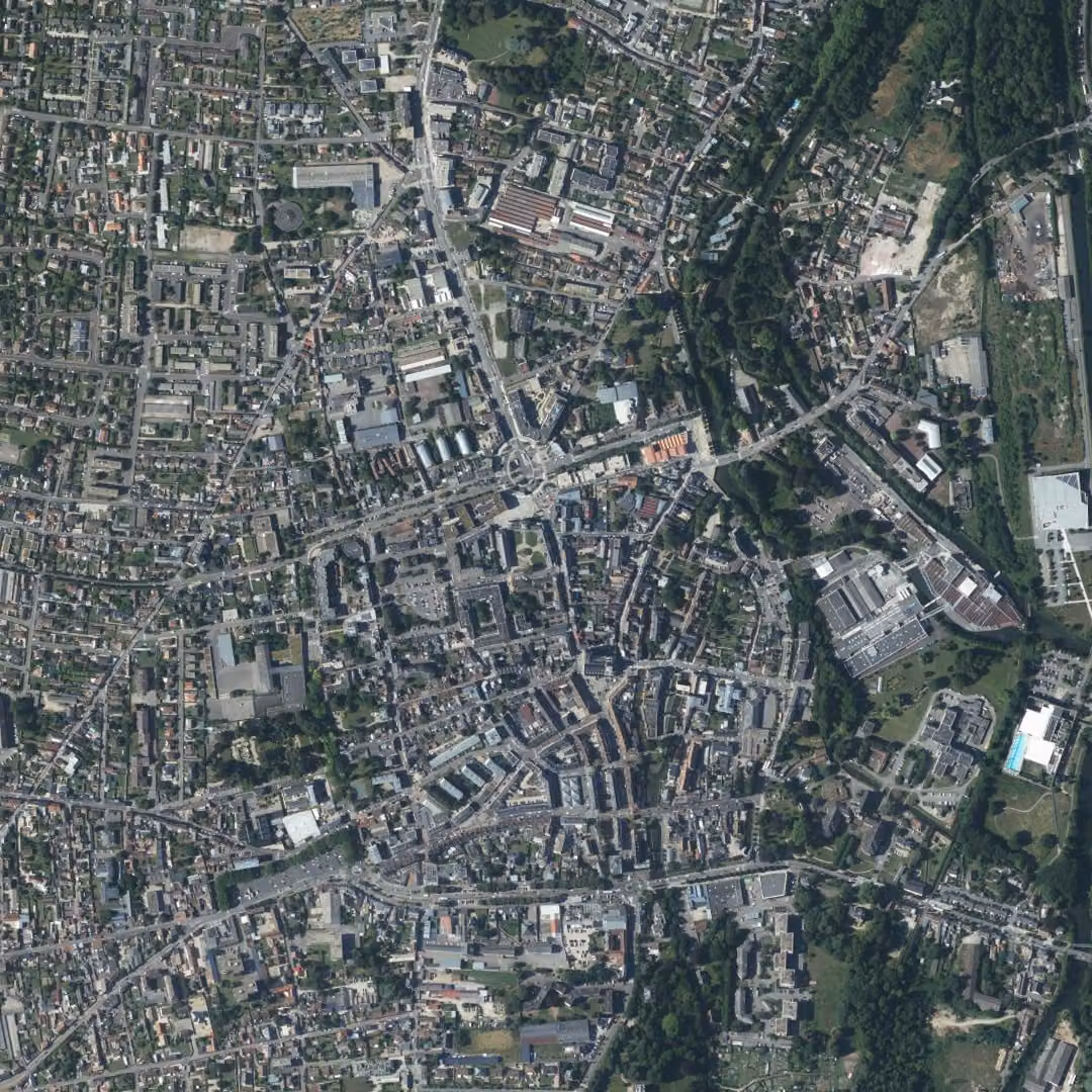 Louviers aujourd'hui, le centre vu du ciel